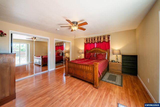 1166 N Douglas Av, Stayton, OR 97383
