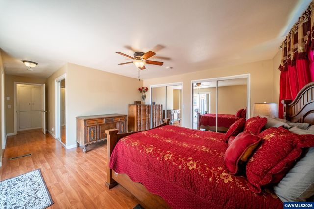1166 N Douglas Av, Stayton, OR 97383