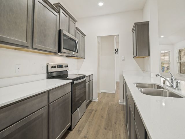 911 Corral Street, Royse City, TX 75189