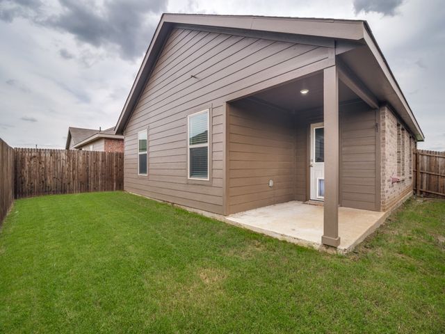 911 Corral Street, Royse City, TX 75189