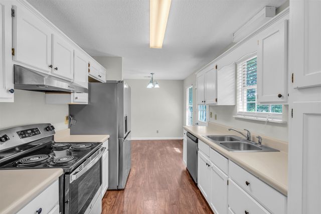 128 Belle Flower Court, Spartanburg, SC 29303