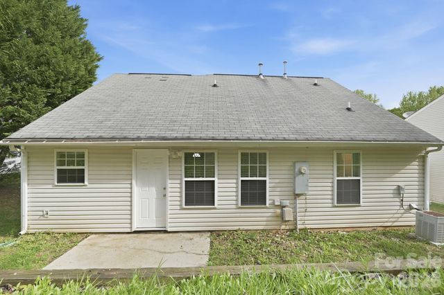 11026 Olde English Drive, Charlotte, NC 28216