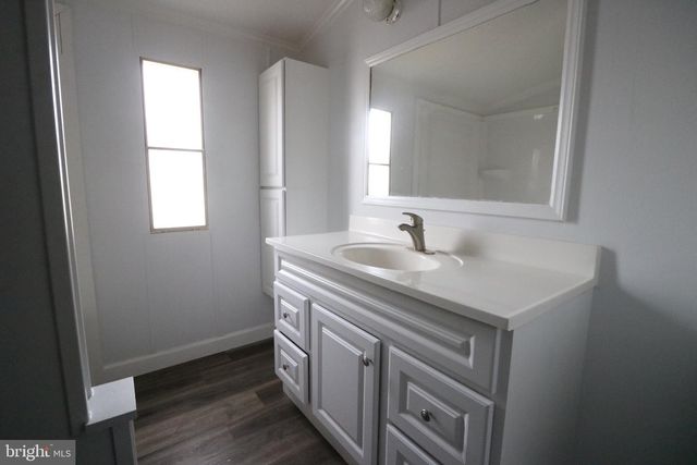 111 SUNFLOWER LN, Middle River, MD 21220