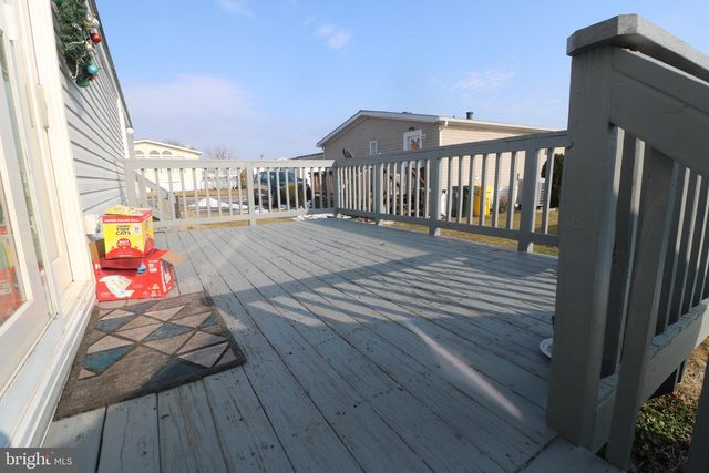 111 SUNFLOWER LN, Middle River, MD 21220