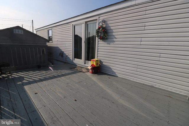 111 SUNFLOWER LN, Middle River, MD 21220