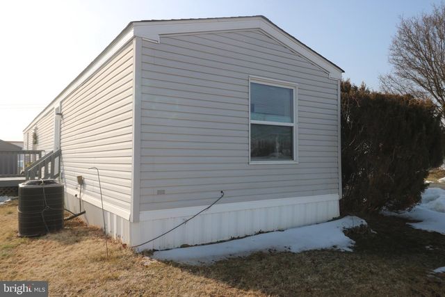 111 SUNFLOWER LN, Middle River, MD 21220