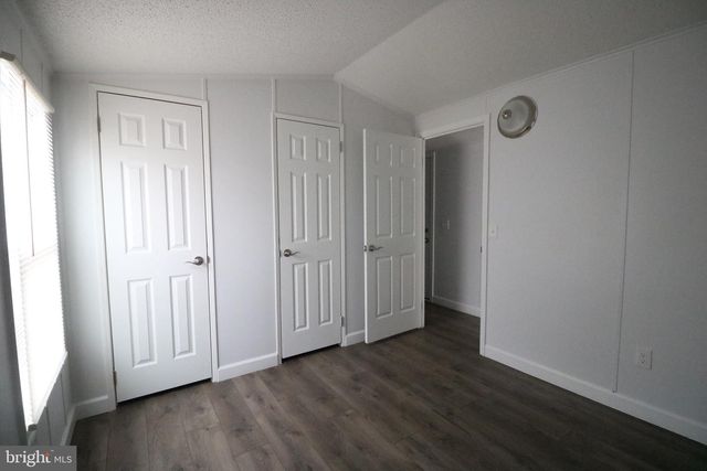 111 SUNFLOWER LN, Middle River, MD 21220