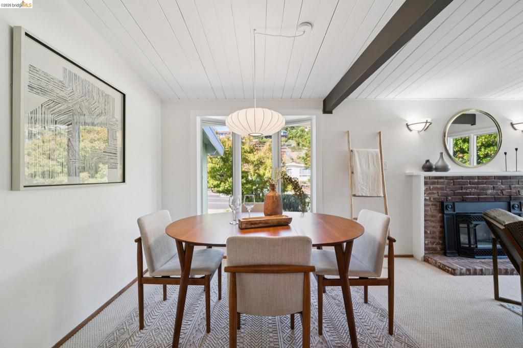 Image 10 of property listing at 7811 Potrero Ave, El Cerrito, CA 94530