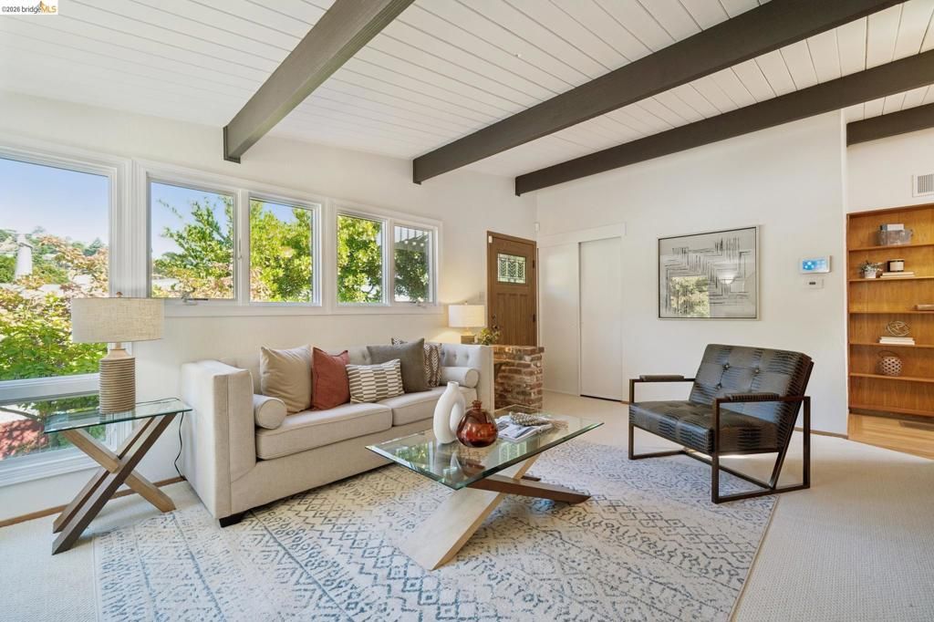Image 7 of property listing at 7811 Potrero Ave, El Cerrito, CA 94530