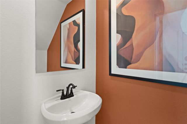 10014 Agave Point Court, Iowa Colony, TX 77583