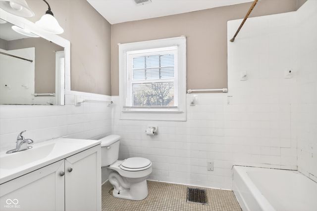 4355 Clarendon Road, Indianapolis, IN 46208