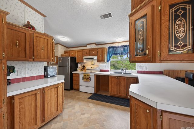 136 Jeanette, Canyon Lake, TX 78133