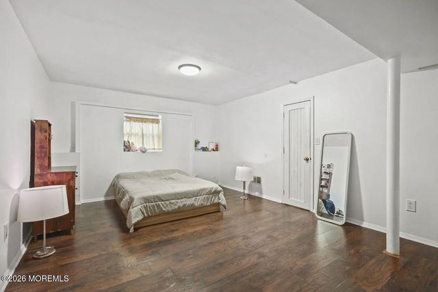 59 Sunnyside Road, Howell, NJ 07731