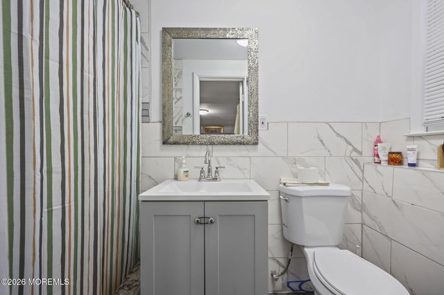 59 Sunnyside Road, Howell, NJ 07731