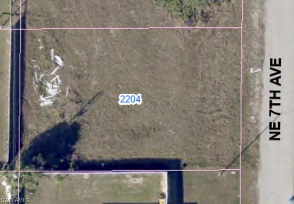2204 NE 7th AVE, CAPE CORAL, FL 33909 — exterior
