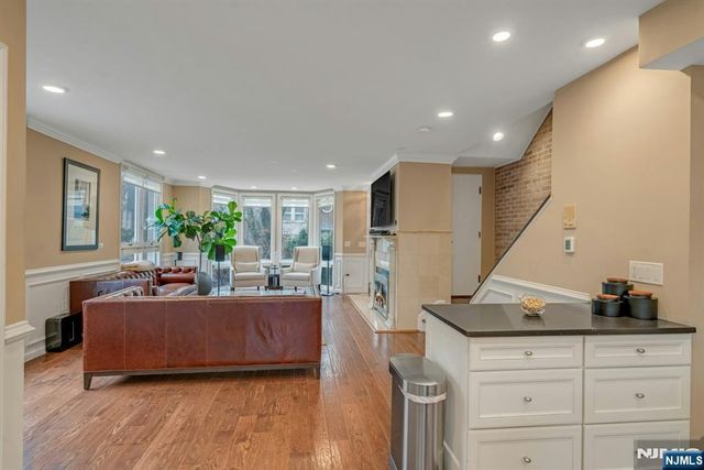 110 Kensington Drive, Fort Lee, NJ 07024
