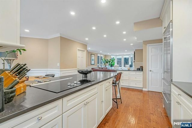 110 Kensington Drive, Fort Lee, NJ 07024