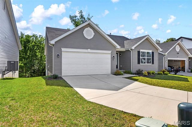 40 Brush Creek Drive, Pacific, MO 63069