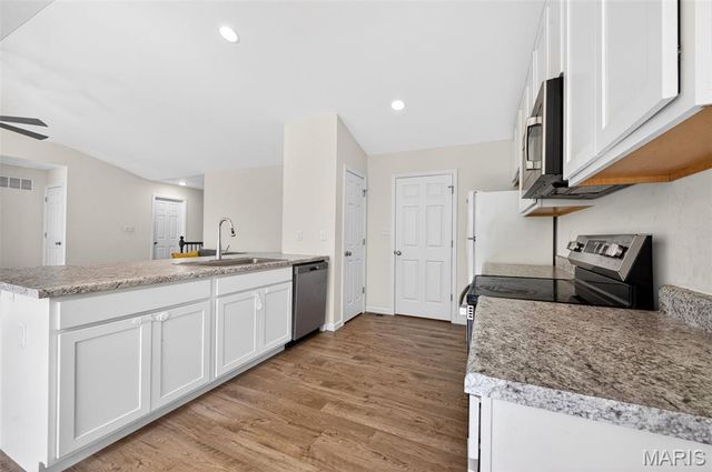 40 Brush Creek Drive, Pacific, MO 63069