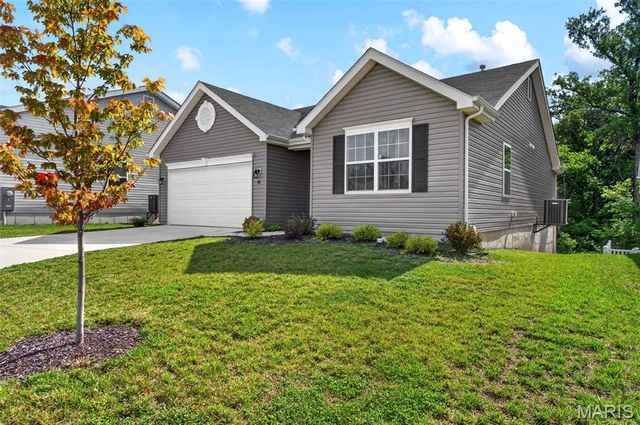 40 Brush Creek Drive, Pacific, MO 63069