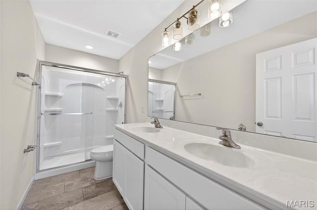 40 Brush Creek Drive, Pacific, MO 63069