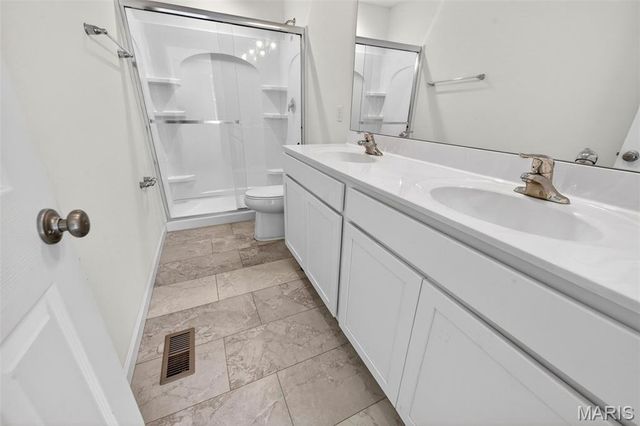 40 Brush Creek Drive, Pacific, MO 63069