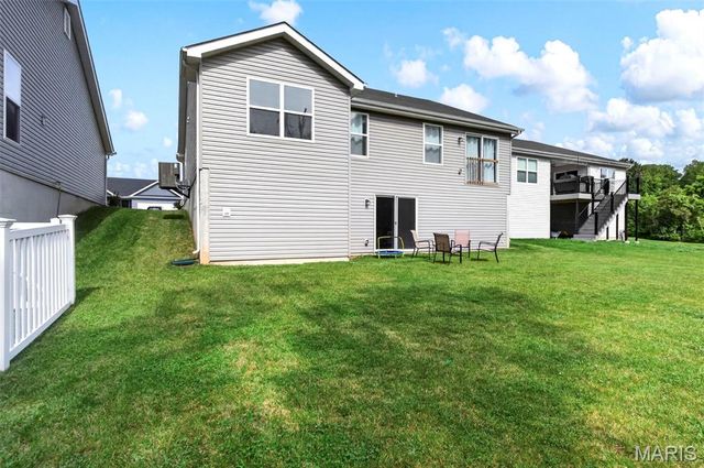 40 Brush Creek Drive, Pacific, MO 63069