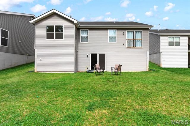 40 Brush Creek Drive, Pacific, MO 63069