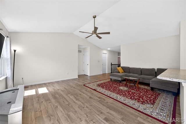 40 Brush Creek Drive, Pacific, MO 63069