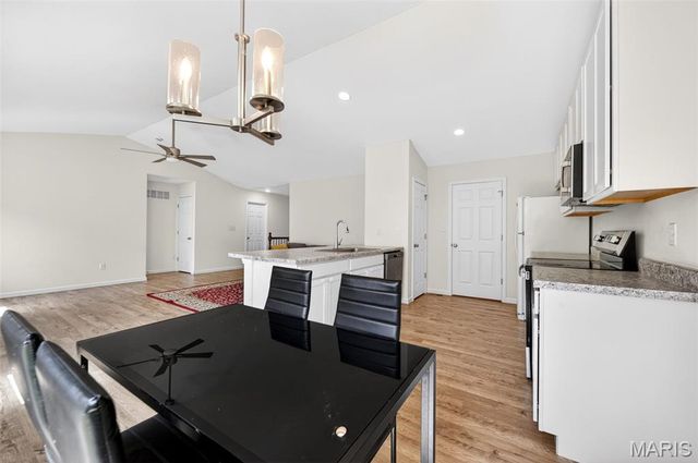 40 Brush Creek Drive, Pacific, MO 63069