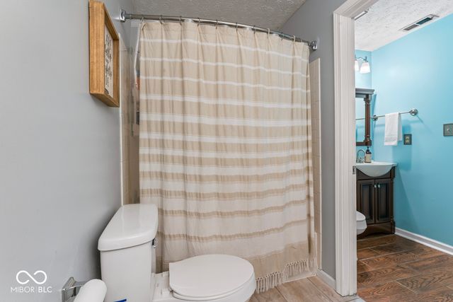 6634 Sundown Drive S, Indianapolis, IN 46254