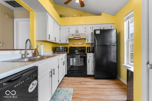 6634 Sundown Drive S, Indianapolis, IN 46254