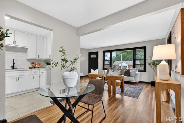 3568 Wright Avenue, St Ann, MO 63074