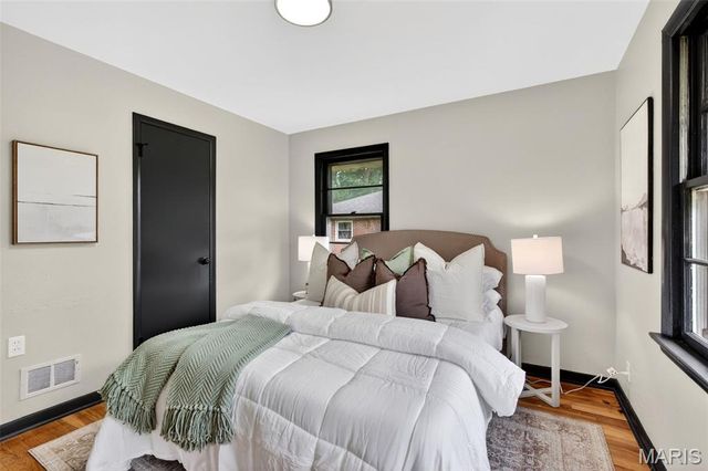 3568 Wright Avenue, St Ann, MO 63074