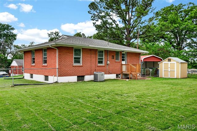 3568 Wright Avenue, St Ann, MO 63074
