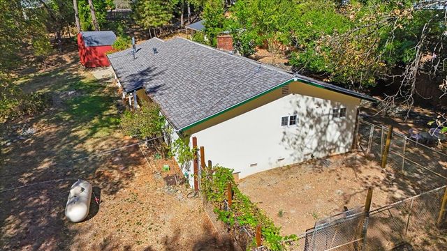10821 Arrow Point Pl, Grass Valley, CA 95949