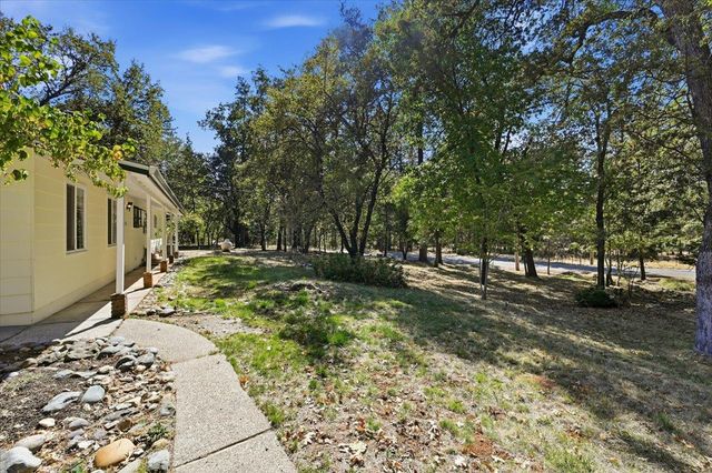 10821 Arrow Point Pl, Grass Valley, CA 95949