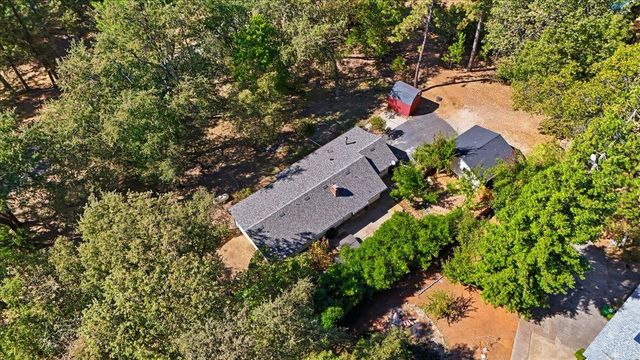 10821 Arrow Point Pl, Grass Valley, CA 95949