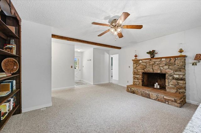 10821 Arrow Point Pl, Grass Valley, CA 95949