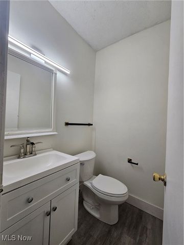 4590 Brendan Lane, North Olmsted, OH 44070