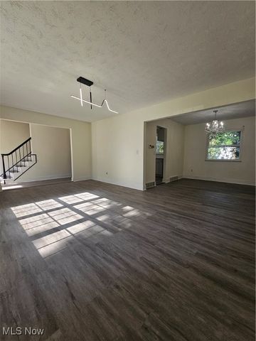 4590 Brendan Lane, North Olmsted, OH 44070