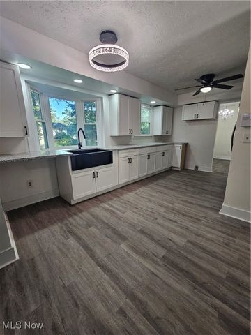 4590 Brendan Lane, North Olmsted, OH 44070