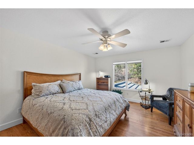 33 Golden Eagle Ln, Littleton, CO 80127