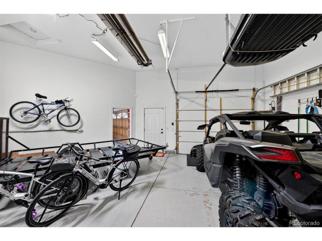 33 Golden Eagle Ln, Littleton, CO 80127