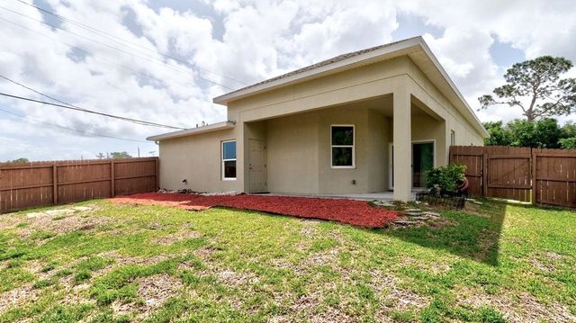 1397 Towton Street SE, Palm Bay, FL 32909