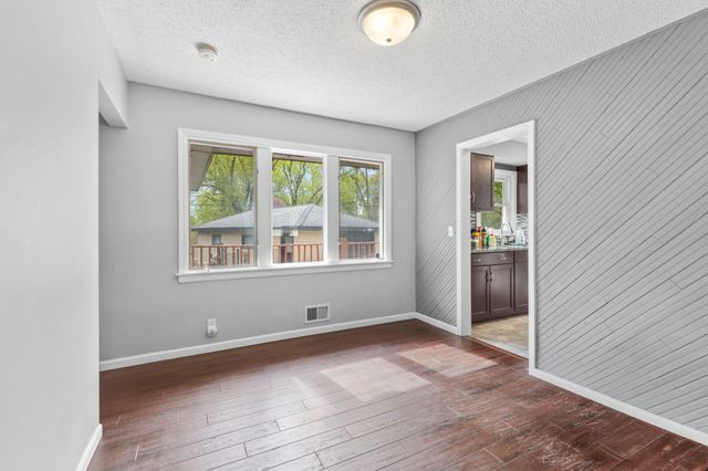 5918 Admiral Lane N, Brooklyn Center, MN 55429