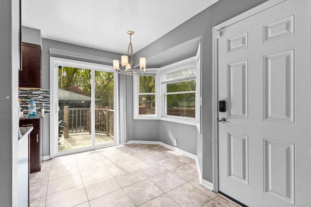 5918 Admiral Lane N, Brooklyn Center, MN 55429
