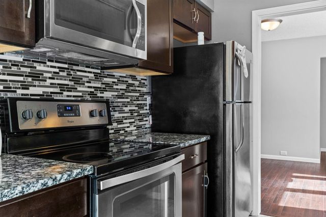 5918 Admiral Lane N, Brooklyn Center, MN 55429