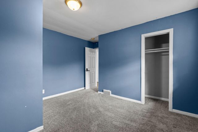 5918 Admiral Lane N, Brooklyn Center, MN 55429