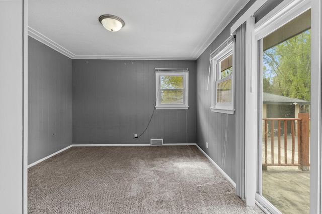 5918 Admiral Lane N, Brooklyn Center, MN 55429